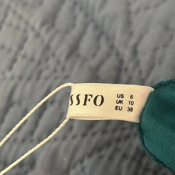 Grommet Gothic Hooded Top High Low Hem Buckle Flare Sleeve Frilled Top - Picture 5 of 8